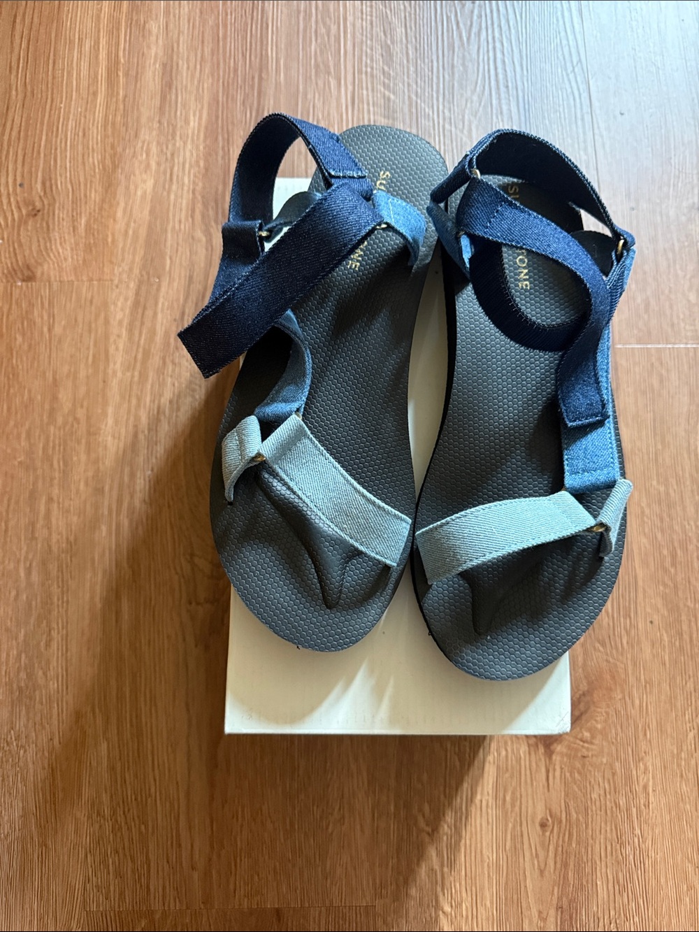 Sun Stone Tabby Denim Casual Two-Tone Strappy Women's Sandals - Navy & Gray